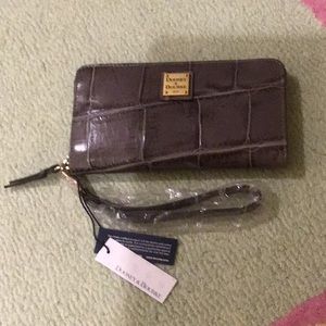 Brand New With tags Dooney & Bourke Large zip around Wristlet